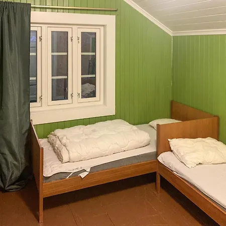 Hébergement de vacances 2 Bedroom Awesome In