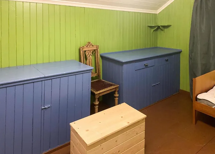 2 Bedroom Awesome In Dovre